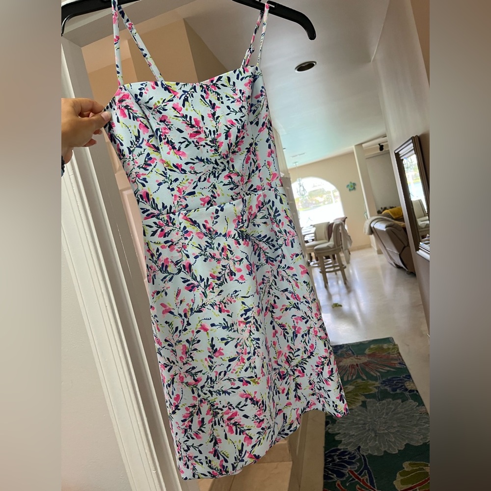 Brand new French Connection dress! Just got the wrong size but never worn ;)